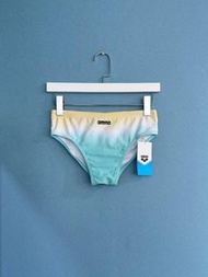 Arena男士三角泳褲 size: 32