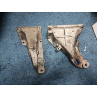 BMW E46 E39 M54 Engine Mount Bracket Support Arm