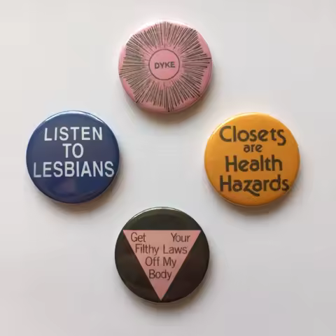 4pcs/ Set Lesbian Feminist Button Badges Vintage Remake Dyke Pro-Choice Protest Pride Pins