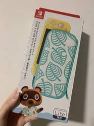 現貨含mon貼**Nintendo Switch Lite Animal Crossing Edition 保護套Carrying Case Animal Crossing: New Horizons Edition &amp; Screen Protector