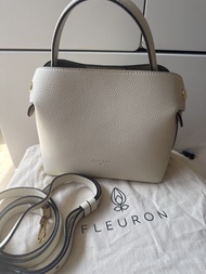 Fleuron Mini Swann