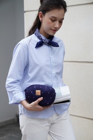 【4月推薦】VOVAROVA 防潑水雙層蛋形斜背包小物包-半點心