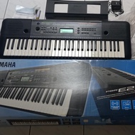 Alat Musik - Keyboard Yamaha PSR E 253