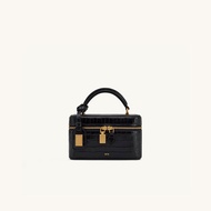 JW PEI | กระเป๋าสี่เหลี่ยมลายจระเข้ สะพายข้าง