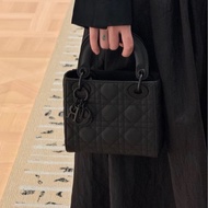 ✨Dior迪奧｜lady四格磨砂黑 so black戴妃｜98新