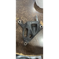 Engine mounting bracket 2NR engine  Used Toyota Yaris 2019 used