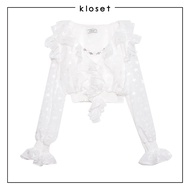 Kloset Design Treasure Top with Ruffle (AW25-T010-F) เสื้อครอปผ้าชีฟองลายดอกทอโปร่ง ดีเทลระบายรอบคอเ