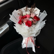 Soap flower bouquet in Roses & Caspia