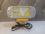 Sony PSP Psp2000 靚Mon , 包全新電池