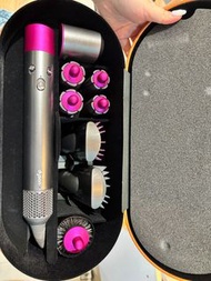Dyson 造型器