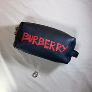 🔥超級好看 Burberry 巴寶莉 大logo黑紅手拿包 化妝包