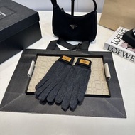 💜UGG  羊毛手套 Wool gloves