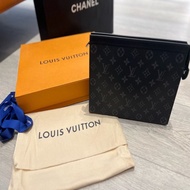 LV   Pochette Voyage MM-M61692