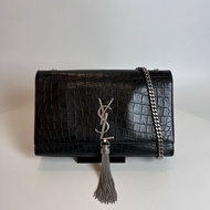 YSL 354119 黑銀鱷魚紋流蘇kate包