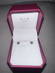 周大福 星星造型純金耳環