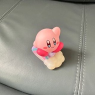 Kirby 坐雲彩公仔