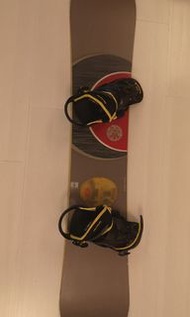 Burton snowboard + bindings + carry bag