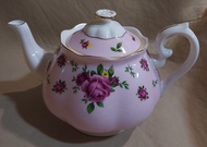 正品Royal Albert 骨瓷茶壺  1000ml