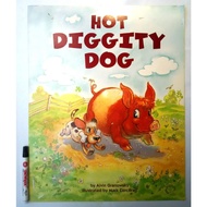 Big Book: Hot Dignity Dog