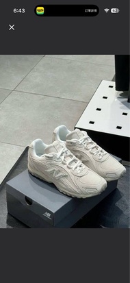 New Balance 408 米白色運動鞋