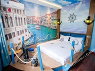 Rulian Time Theme Coffee Hostel