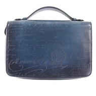 成色極佳：BERLUTI Itauba 寬長拉鍊皮夾 Scritto 皮革手拿包，海軍藍，附防塵袋，義大利製造，男士，原價：¥305,800