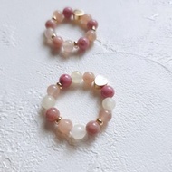 粉霧玫瑰 天然晶石食指戒 (薔薇輝石.橙月光石.阿富汗花玉)愛情