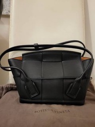 Bottega Venetta BV small Arco black 黑色