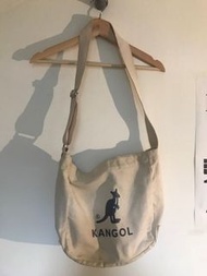 kangol斜背包