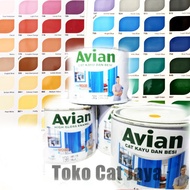 Cat AVIAN Cat Kayu Besi 0,5kg / 0,45Lt / Avian 1/2 kg  Warna Lengkap