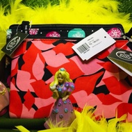 The body shop pouch / body shop tea pouch