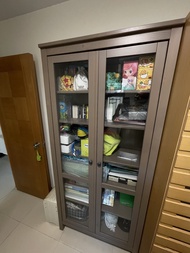 IKEA 玻璃展示櫃