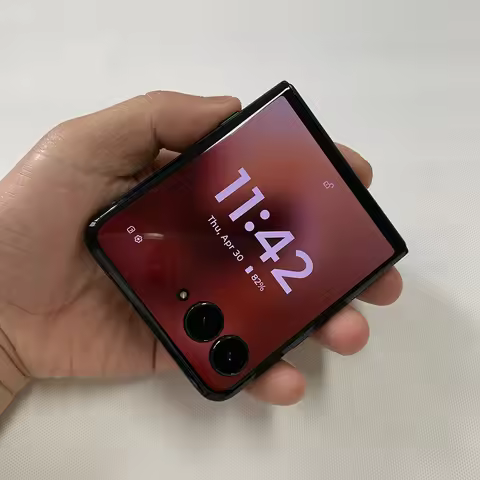 Motorola Razr 60 Ultra 5G SmartPhone NFC eSIM 256GB/512GB 165Hz 7.0‘’ 50MP 8K@30fps Dolby Snapdragon