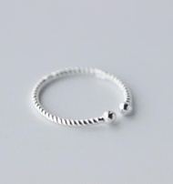 Nhẫn bạc 925 sóng xoắn nữ tối giản rãnh trượt S925 TWIST QA Silver Ring RI240601