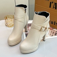 รองเท้าบูทหุ้มข้อกันน้ำสำหรับผู้หญิง รองเท้าส้นสูงสุดเก๋ 10cm รองเท้าบูทมาร์ตินแบบสั้นกันลื่น ส้นเข็