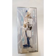 BANPRESTO DXF Kamen Rider Build Rabbit Soujiki Form