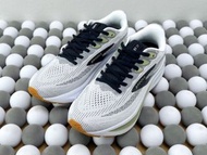Brooks Ghost 17