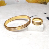 Bangle with Ring gold stainless steel non tarnish