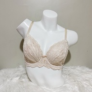 34DD (fits 36D) — Victoria’s Secret DREAM ANGELS Demi Bra (with FLAW)