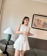 Wclothes Ronnie Dress เดรสสั้นแขนกุด แต่งจีบระบาย มีซับในทั้งตัว น่ารักมาก