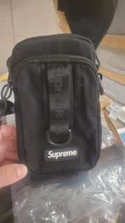 Supreme 黑色小包