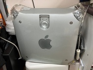 Apple iMac G4 經典電腦 主機箱(裏面金屬架已拆卸)可用來存放物資,或改裝位電腦使用