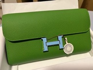 Hermes Constance to go