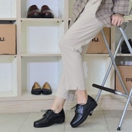 MIT 【綁帶款牛皮輕量舒適女鞋-黑】極輕 均壓 止滑 久走久站