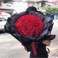 Wholesale bouquet of 99 wax roses (many designs)