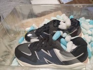 New balance 5740