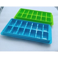 Ice Tray / Bekas Ais Batu (Random color)