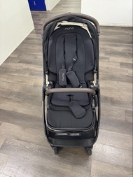 Nuna TRIV next 輕量型雙向嬰兒推車 (初生至4歲)