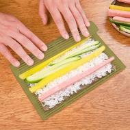 ม้วนซูชิ Kimbap เครื่องมือซูชิพลาสติกสีเขียวขนาดใหญ่แบบทำมือหมุน MAITU01เสื่อไม้ไผ่ม้วนซูชิอุปกรณ์บ้านครัวเครื่องทำซูชิ