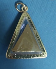 能量力泥金字塔三期2562年 龍婆行帕里 限量：1999粒
